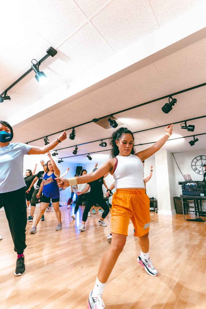 Volare Studios - GROOV3